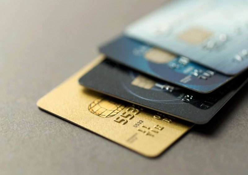 5 Ways a Credit Building Credit Card Can Help Boost Your Credit Score