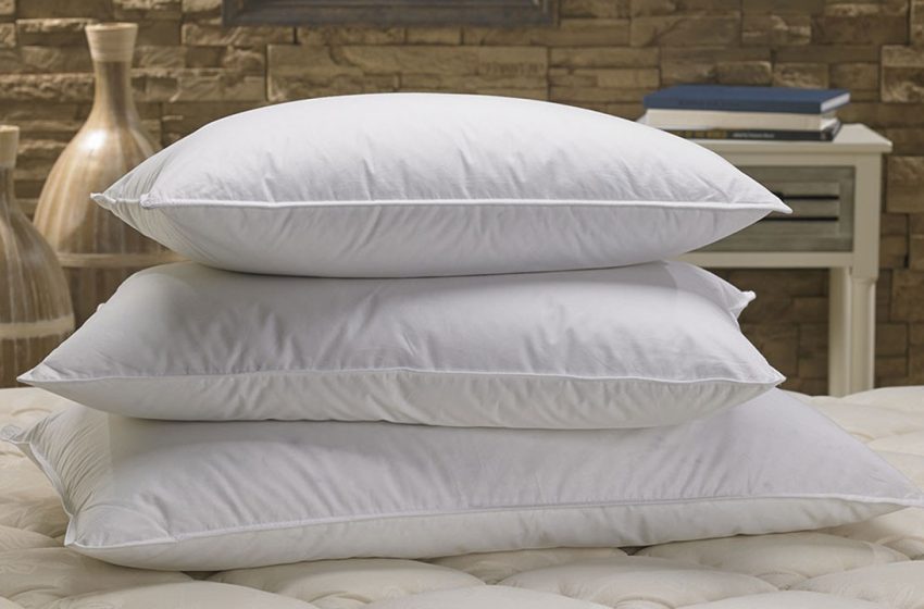 How to Choose the Best Hotel Pillows for Your Guests