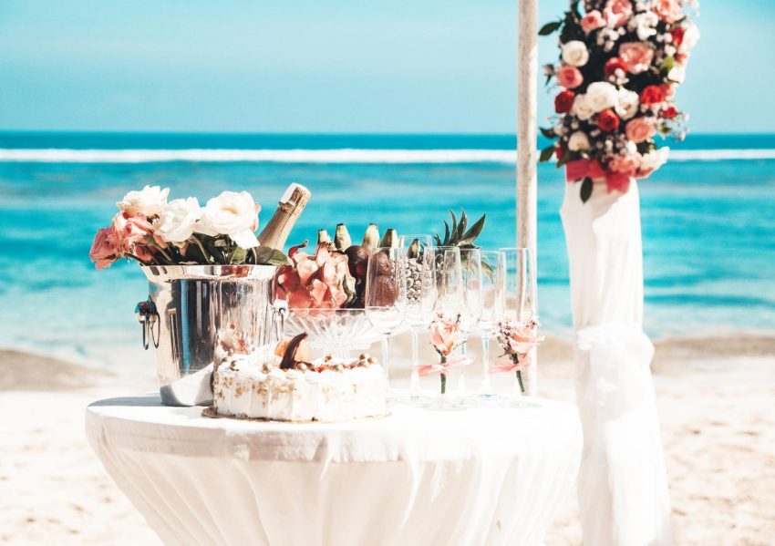 Under the Sun of Love: Top 5 Reasons Why a Beach Wedding Is the Perfect Choice