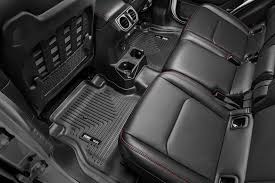 Car Mats vs. Floor Liners: Understanding the Differences and Benefits